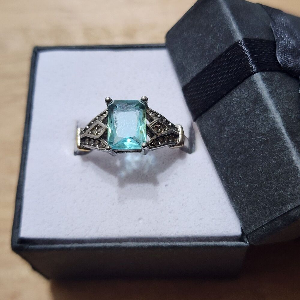 Sterling Silver 925 Blue Square Cut 2 Tone Size 6.75 Ring 2.8g w/ Cubic Zirconia